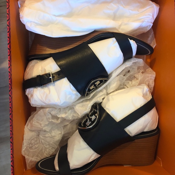 New Tory Burch Wedge - Picture 3 of 6